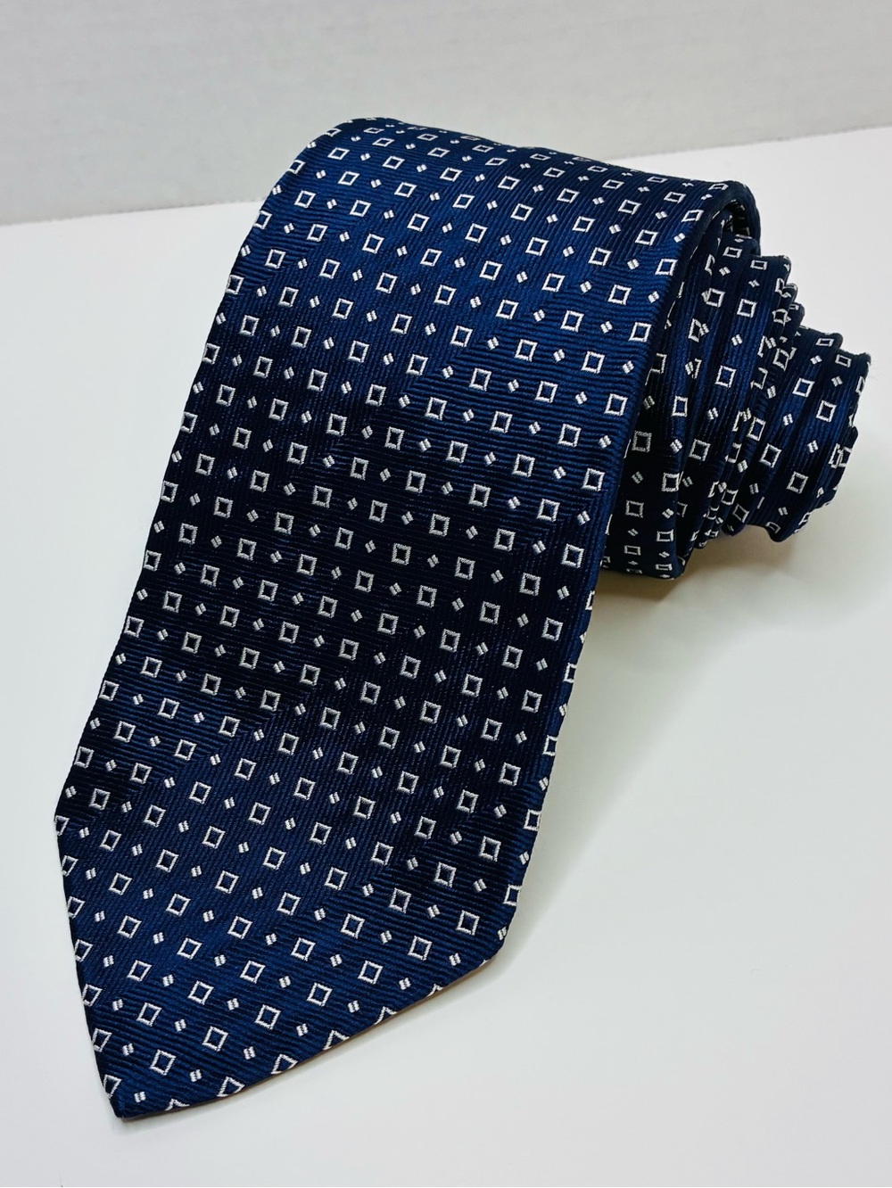Authentic Versace Men's Silk Tie Blue Geometric Diamond Square Pattern 59"